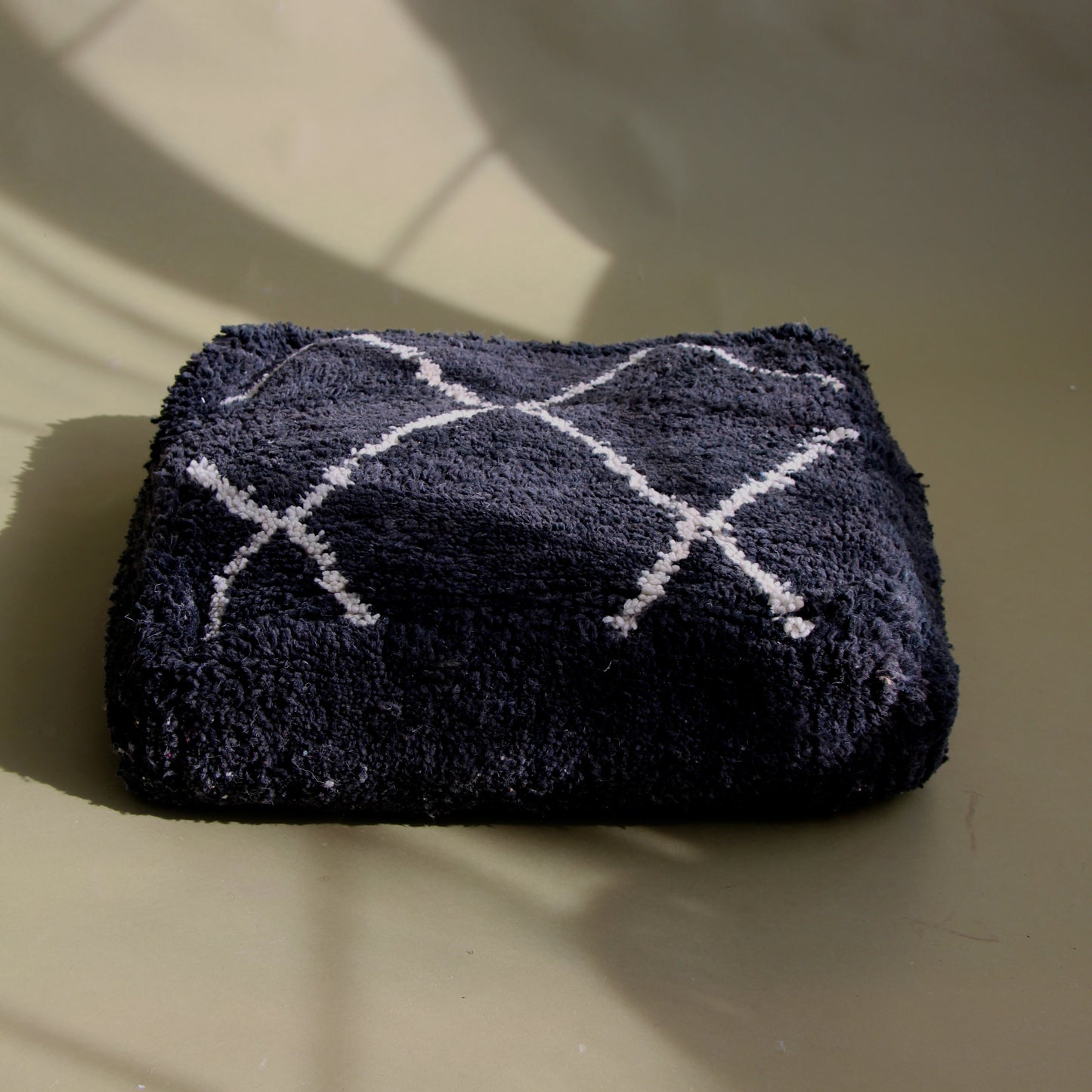 Pouf Beni Ouarain Noir Rayé